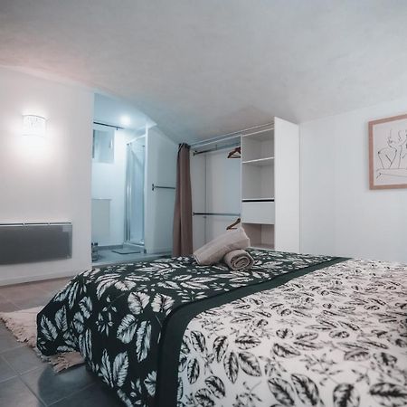 Appartement Neuf Et Moderne Dans Le Centre Ville Bagnols-sur-Ceze Exterior photo